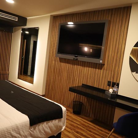 Hotel Yoru Querétaro Buitenkant foto