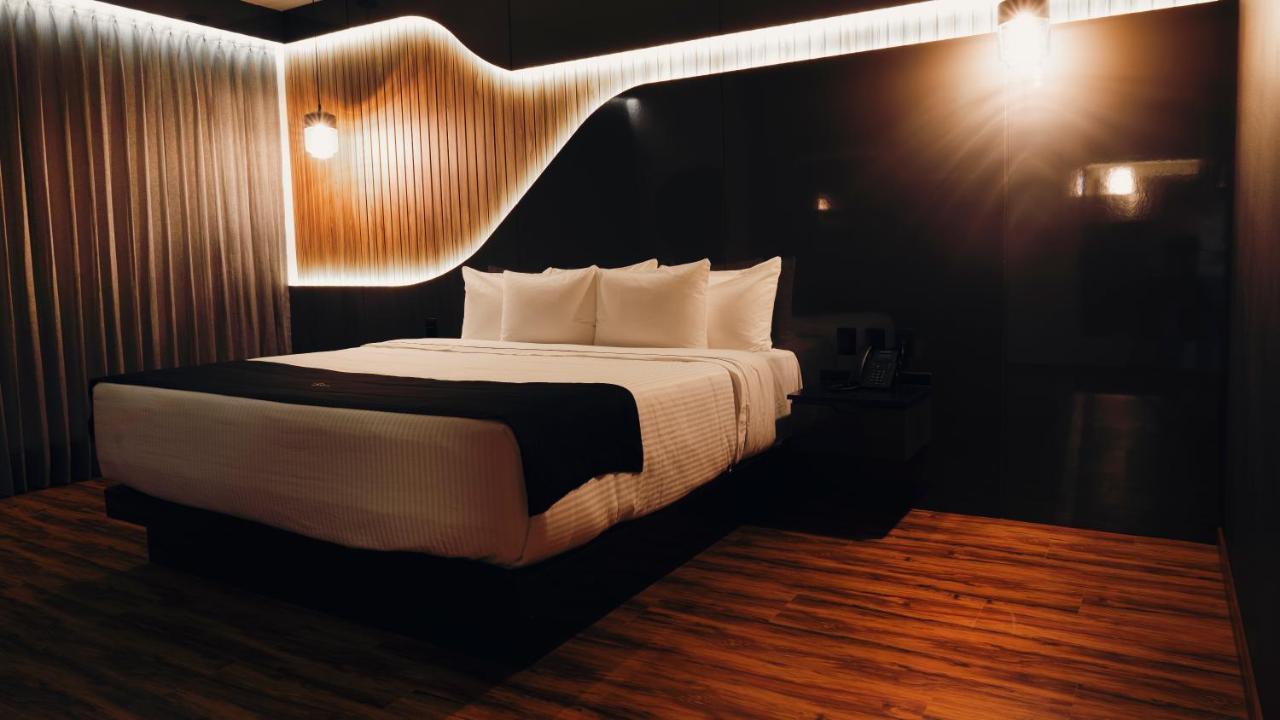 Hotel Yoru Querétaro Buitenkant foto