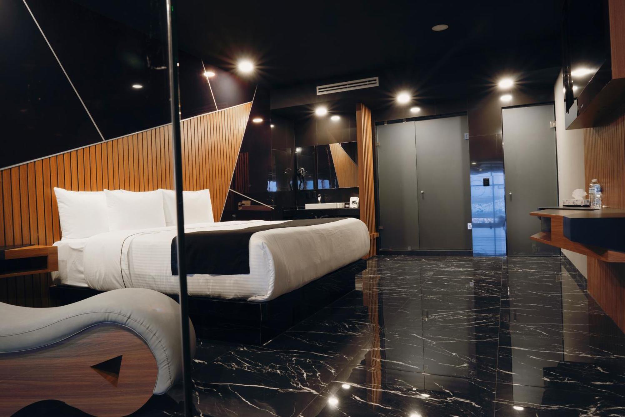 Hotel Yoru Querétaro Buitenkant foto